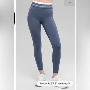 ALO Yoga High-Rise Leggings in Slate Blue